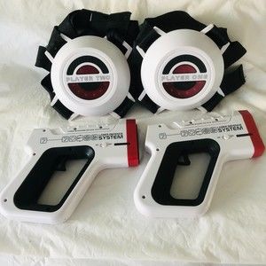 F.A.O. Schwarz Precision Optical Laser Defense System Laser Tag Guns and Targets